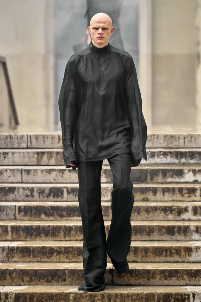 00025-rick-owens-spring-2024-menswear-credit-gorunway