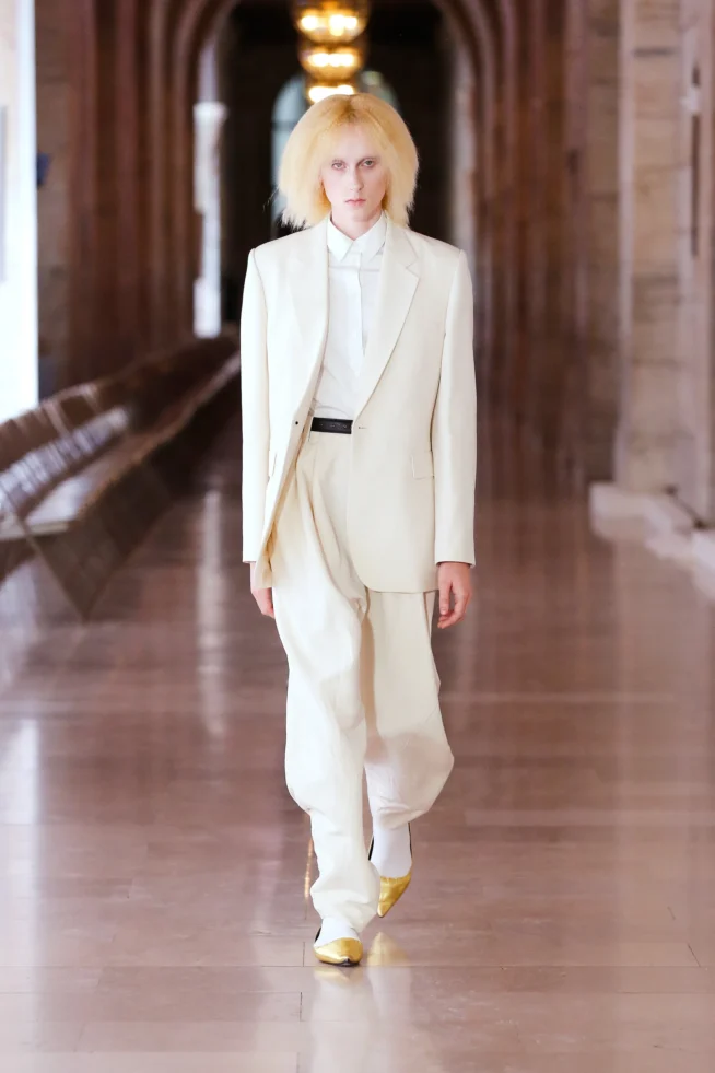 00026-marc-jacobs-fall-2023--ready-to-wear-credit-brand