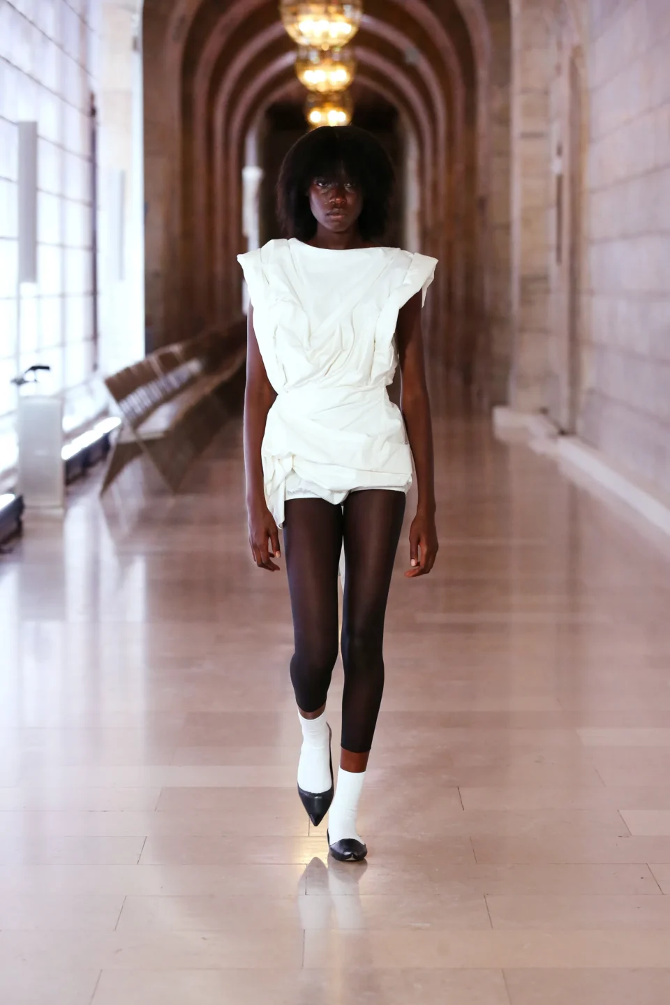 00027-marc-jacobs-fall-2023--ready-to-wear-credit-brand