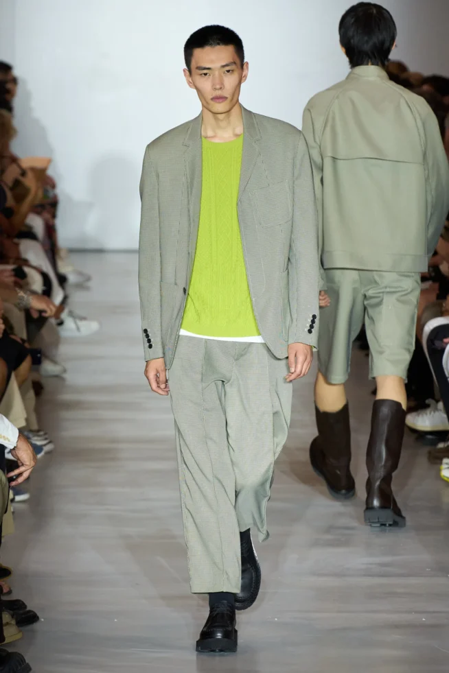 00027-neil-barrett-spring-2024-menswear-credit-gorunway