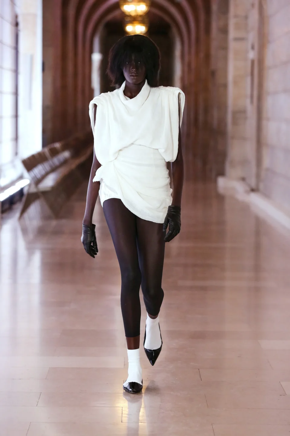 00028-marc-jacobs-fall-2023--ready-to-wear-credit-brand