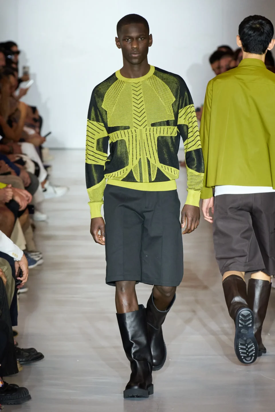00030-neil-barrett-spring-2024-menswear-credit-gorunway