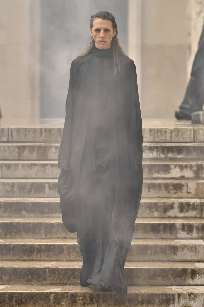 00033-rick-owens-spring-2024-menswear-credit-gorunway