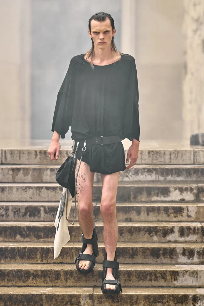 00034-rick-owens-spring-2024-menswear-credit-gorunway
