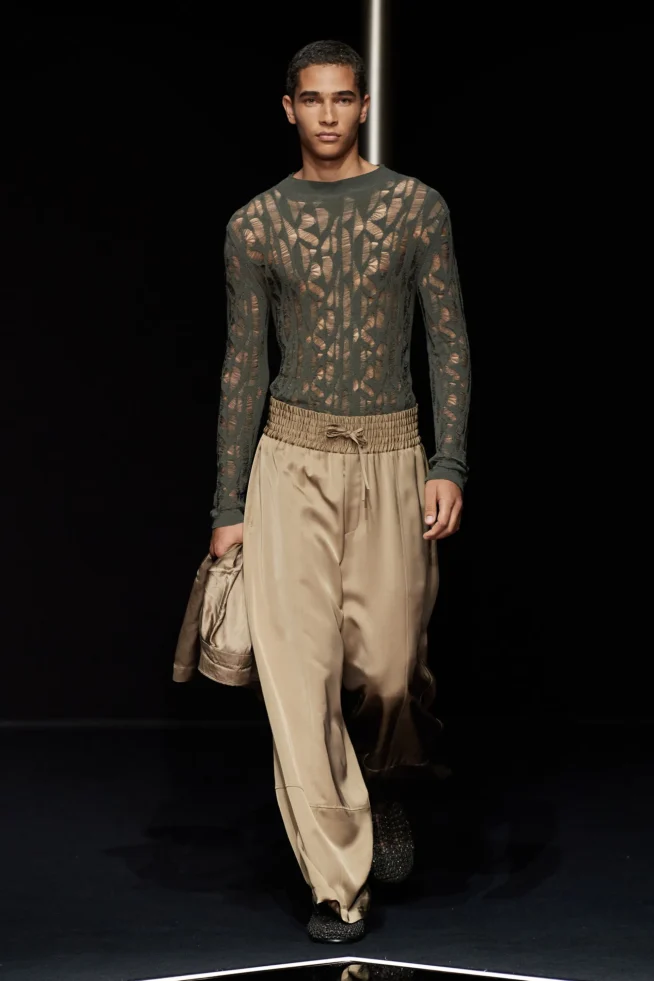 00035-emporio-armani-spring-2024-menswear-credit-gorunway