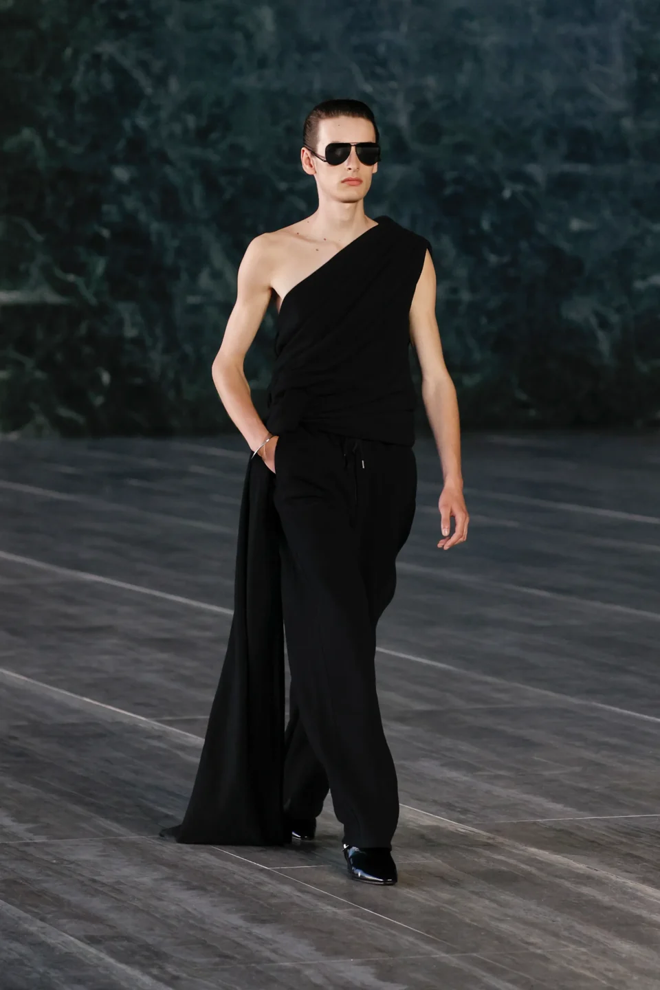 00035-saint-laurent-spring-2024-menswear-credit-brand