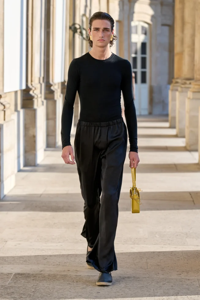 00036-ludovic-de-saint-sernin-spring-2024-menswear-credit-gorunway