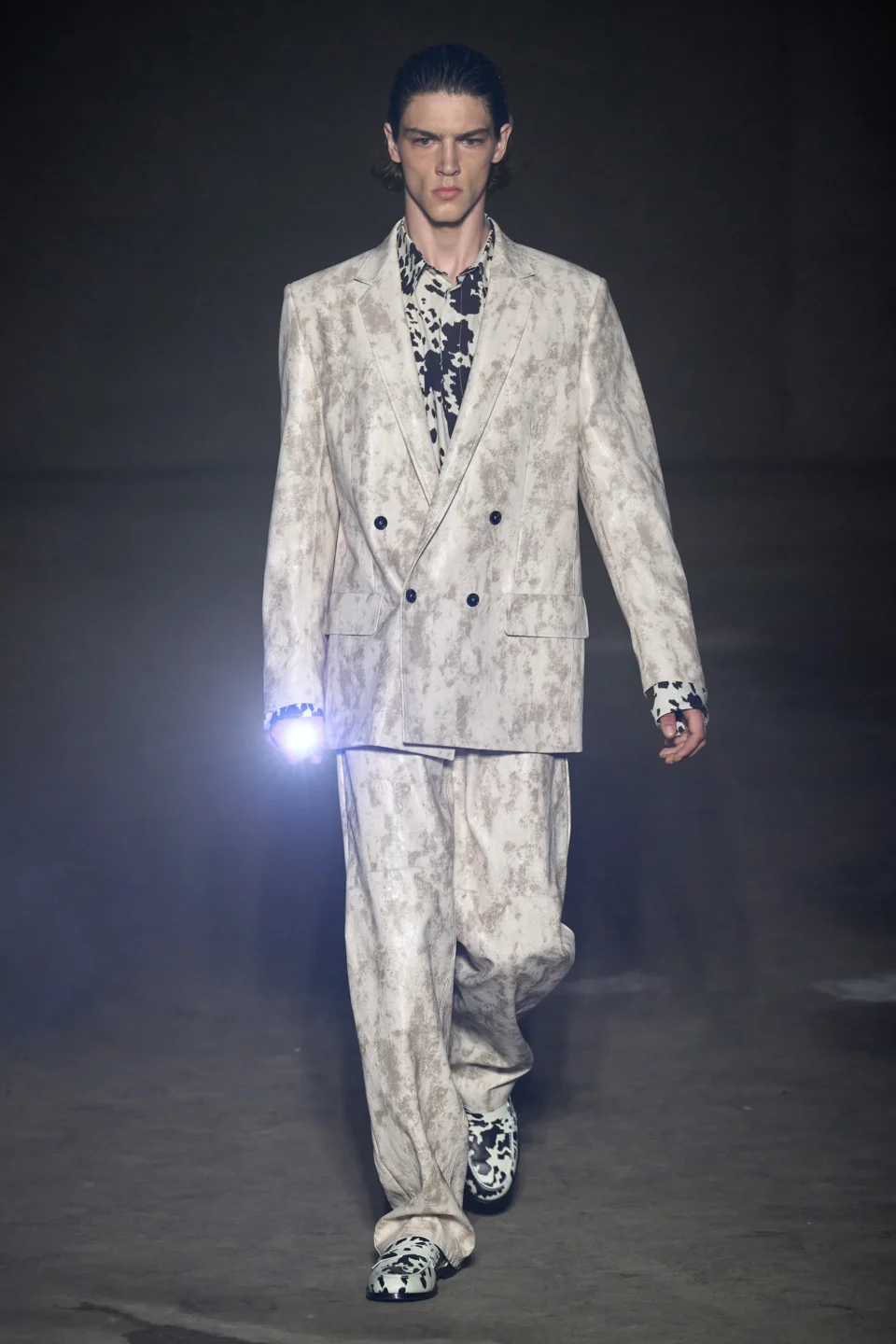 00036-msgm-spring-2024-menswear-credit-gorunway