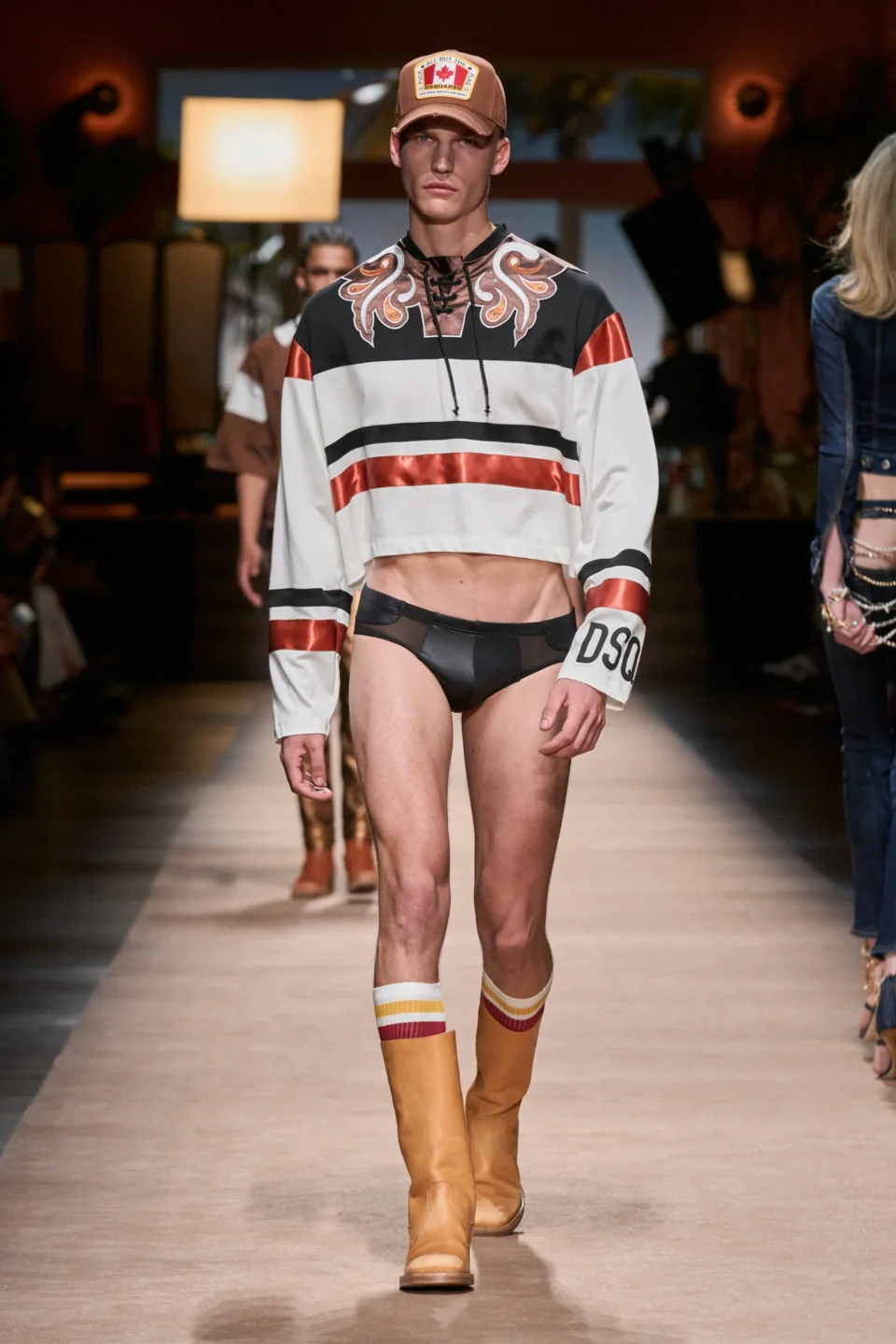 00039-dsquared2-spring-2024-menswear-credit-gorunway
