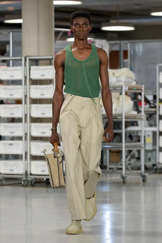 00039-fendi-spring-2024-menswear-credit-gorunway