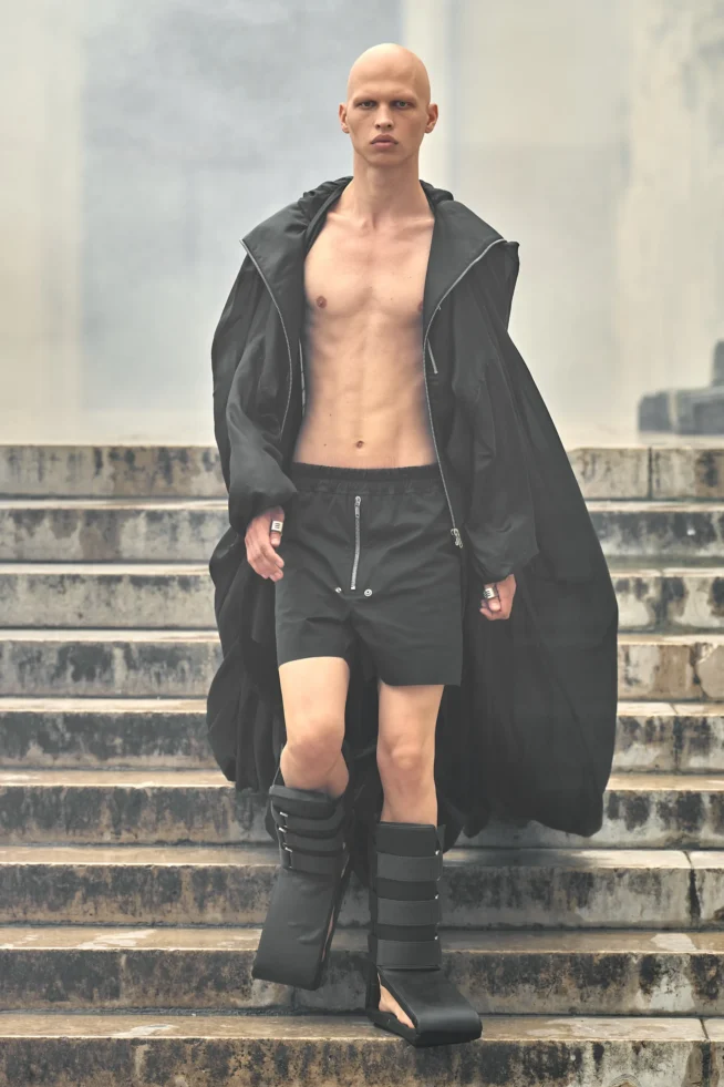 00041-rick-owens-spring-2024-menswear-credit-gorunway