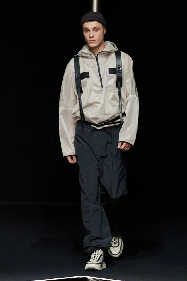 00047-emporio-armani-spring-2024-menswear-credit-gorunway