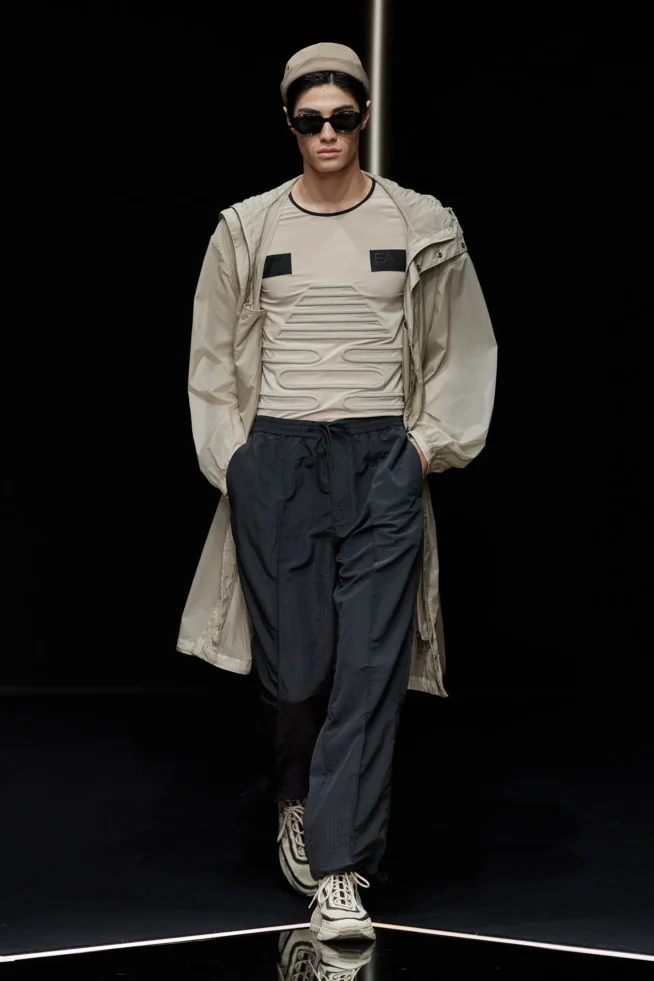 00049-emporio-armani-spring-2024-menswear-credit-gorunway