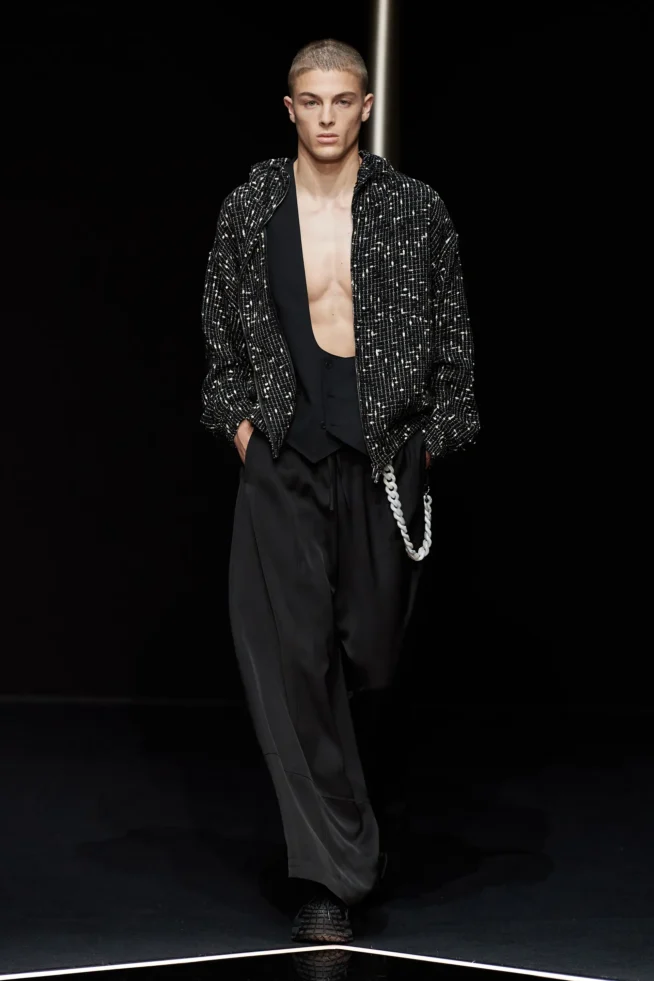 00051-emporio-armani-spring-2024-menswear-credit-gorunway