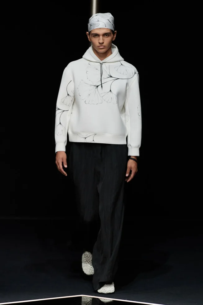 00053-emporio-armani-spring-2024-menswear-credit-gorunway