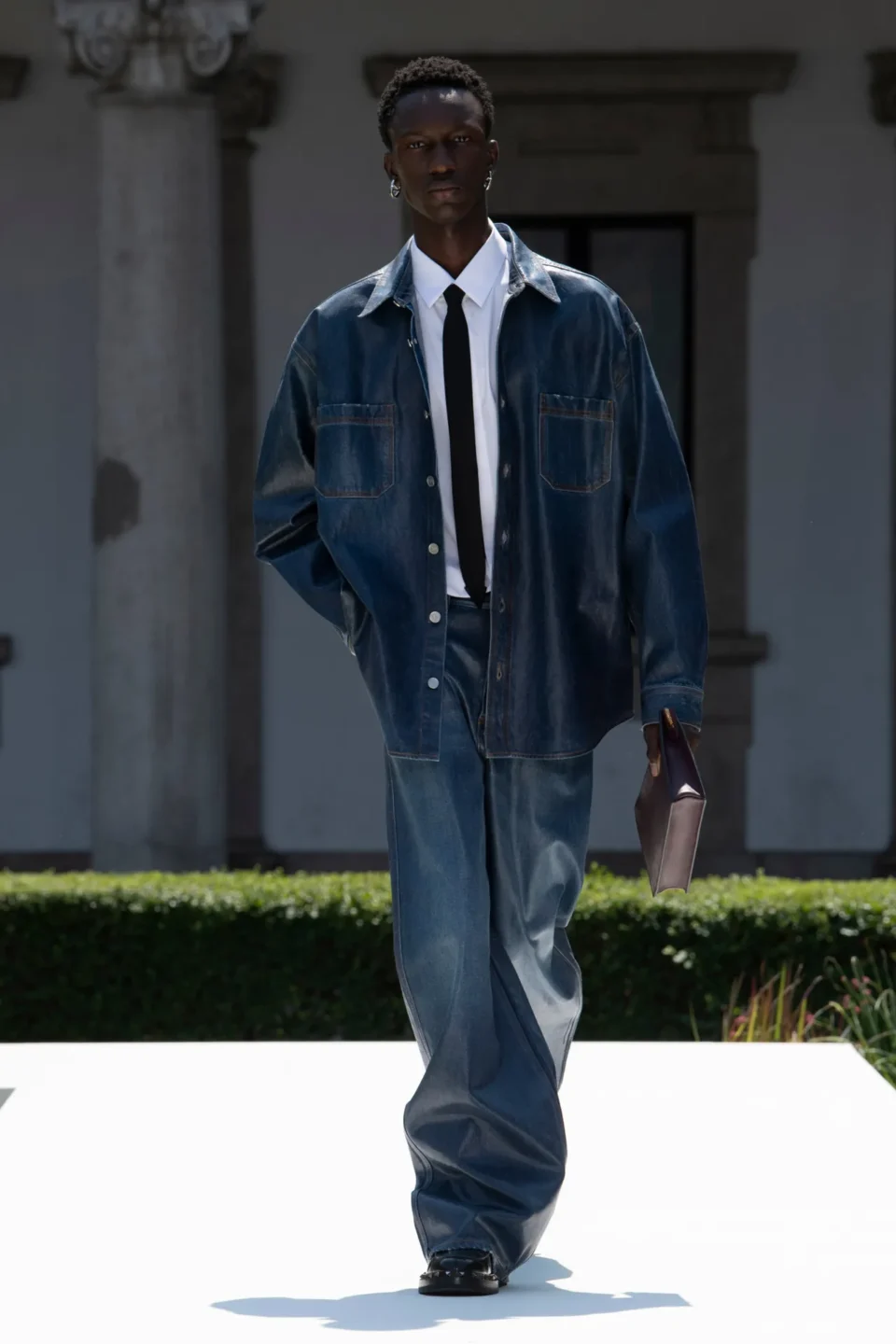00054-valentino-spring-2024-menswear-credit-brand