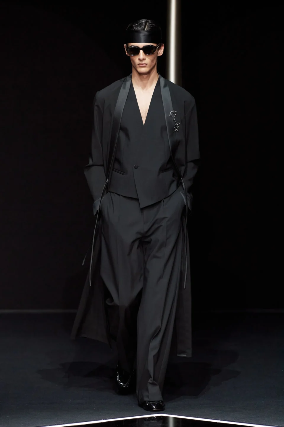 00080-emporio-armani-spring-2024-menswear-credit-gorunway