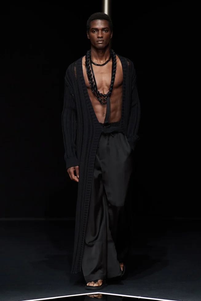 00085-emporio-armani-spring-2024-menswear-credit-gorunway