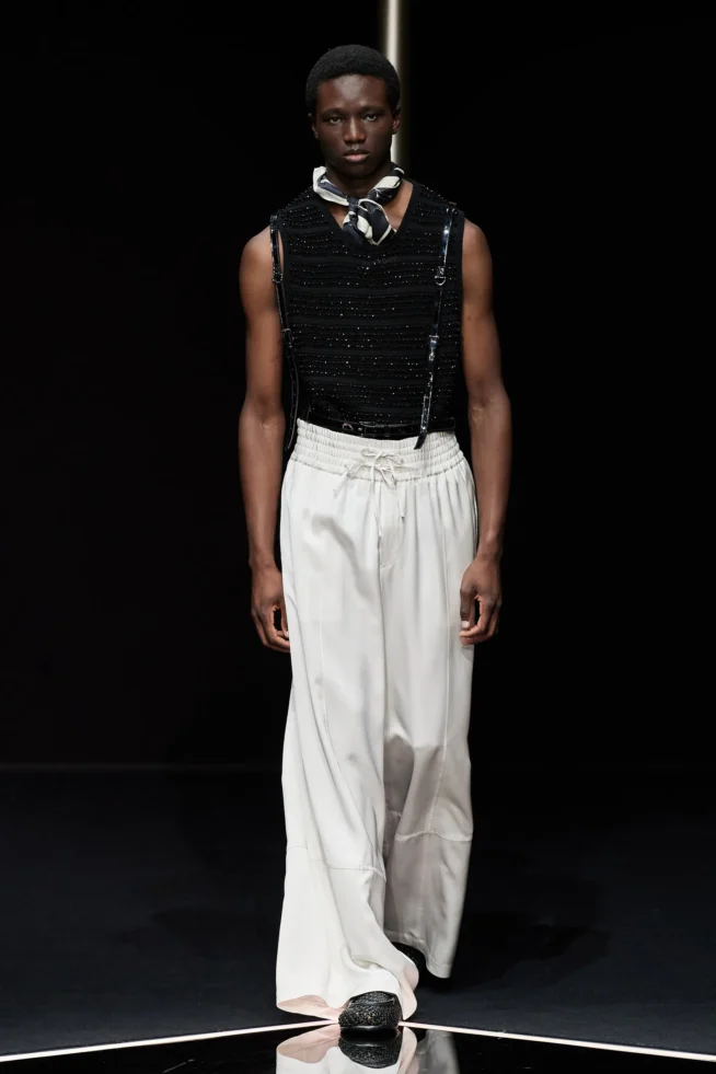 00086-emporio-armani-spring-2024-menswear-credit-gorunway