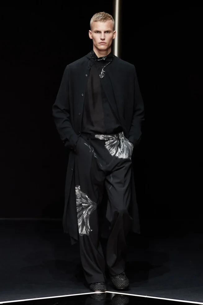 00087-emporio-armani-spring-2024-menswear-credit-gorunway
