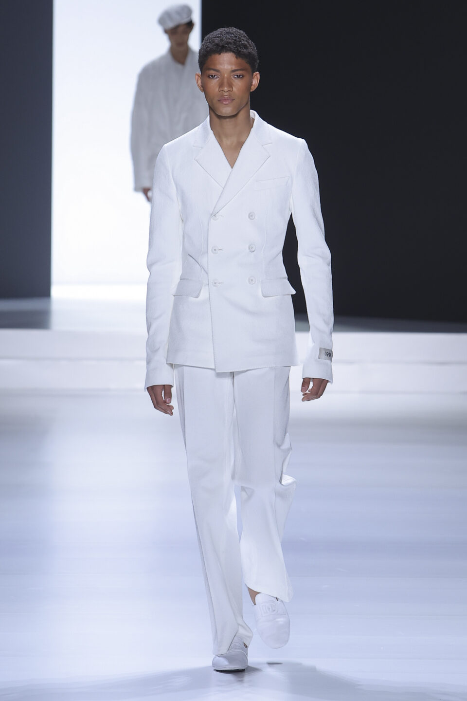 DG_Men's_FashionShow_SS24_Runway (18)