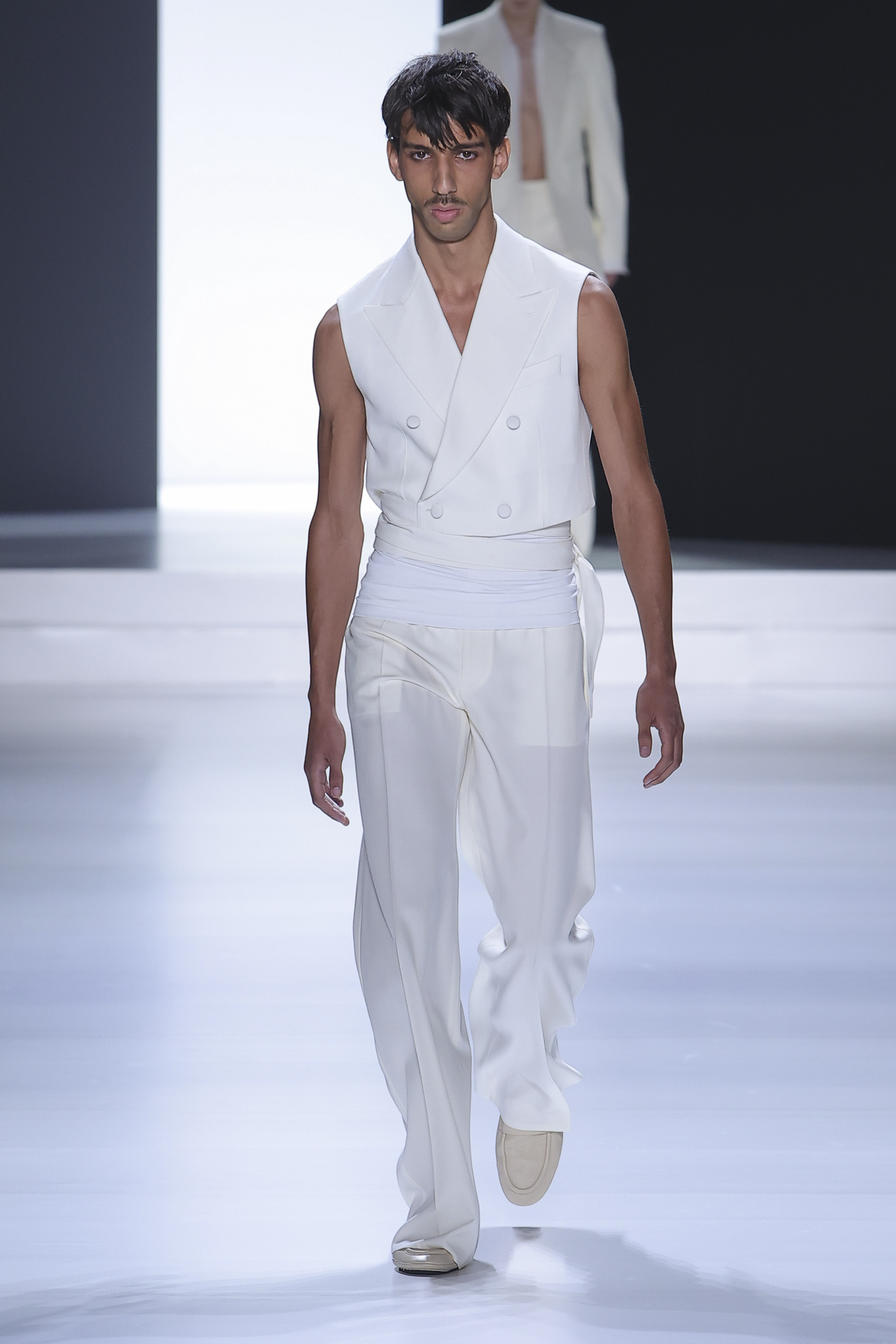 DG_Men's_FashionShow_SS24_Runway (23)