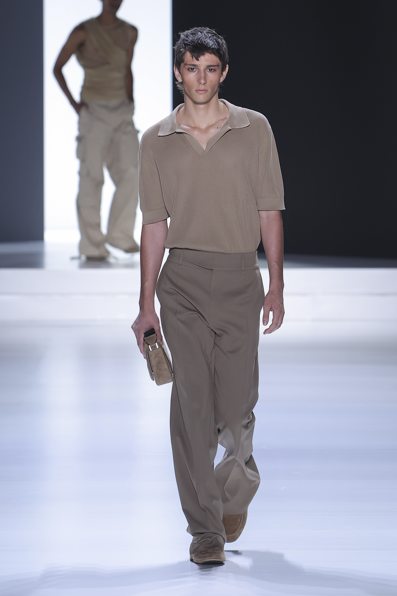 DG_Men's_FashionShow_SS24_Runway (29)