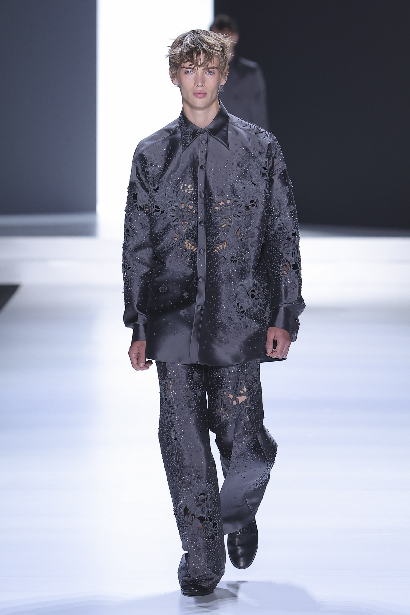 DG_Men's_FashionShow_SS24_Runway (49)