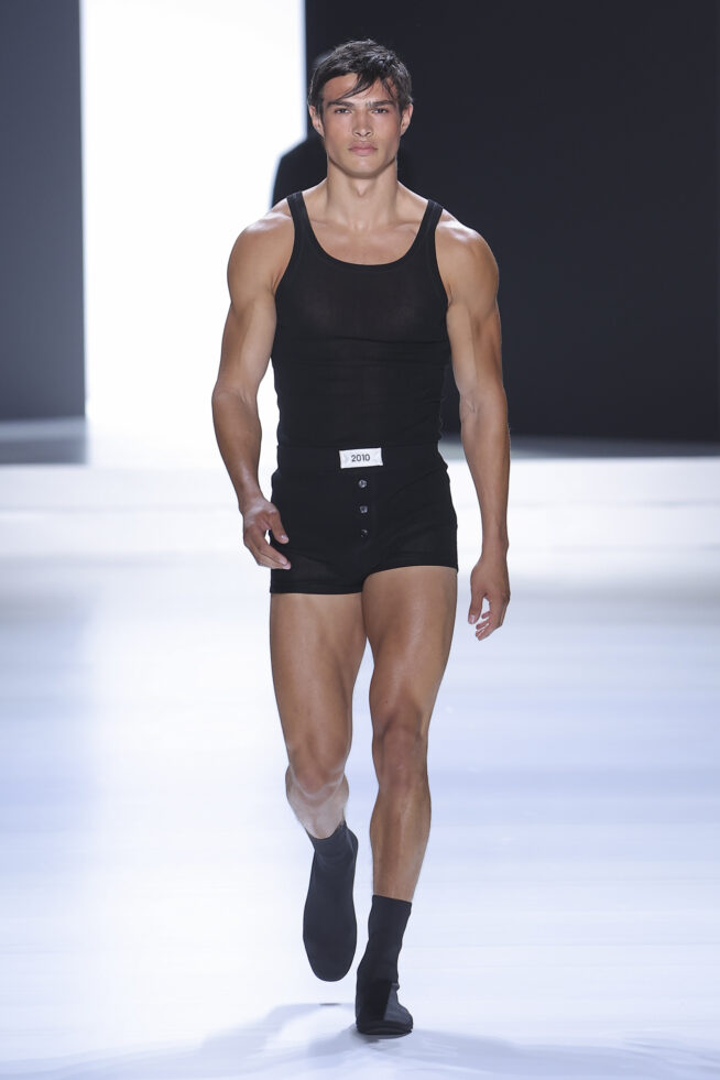 DG_Men's_FashionShow_SS24_Runway (9)