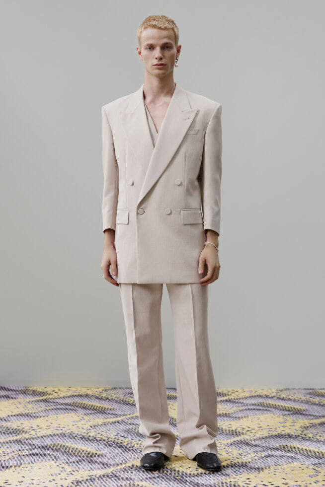 LOOK 3
