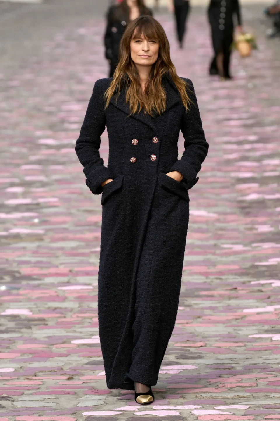 00001-chanel-fall-2023-couture-credit-gorunway
