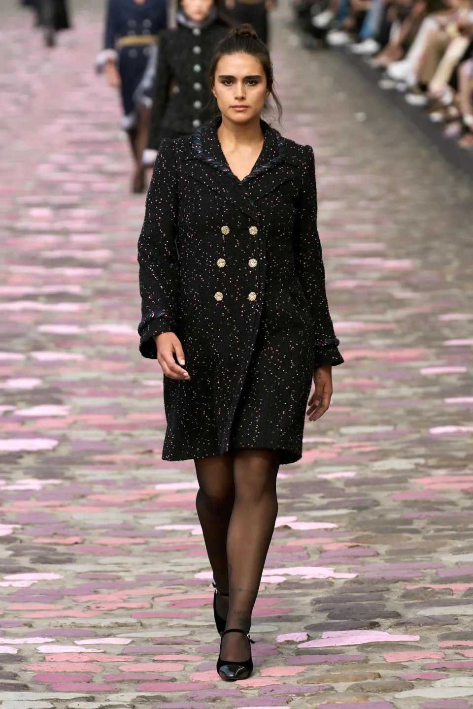 00009-chanel-fall-2023-couture-credit-gorunway