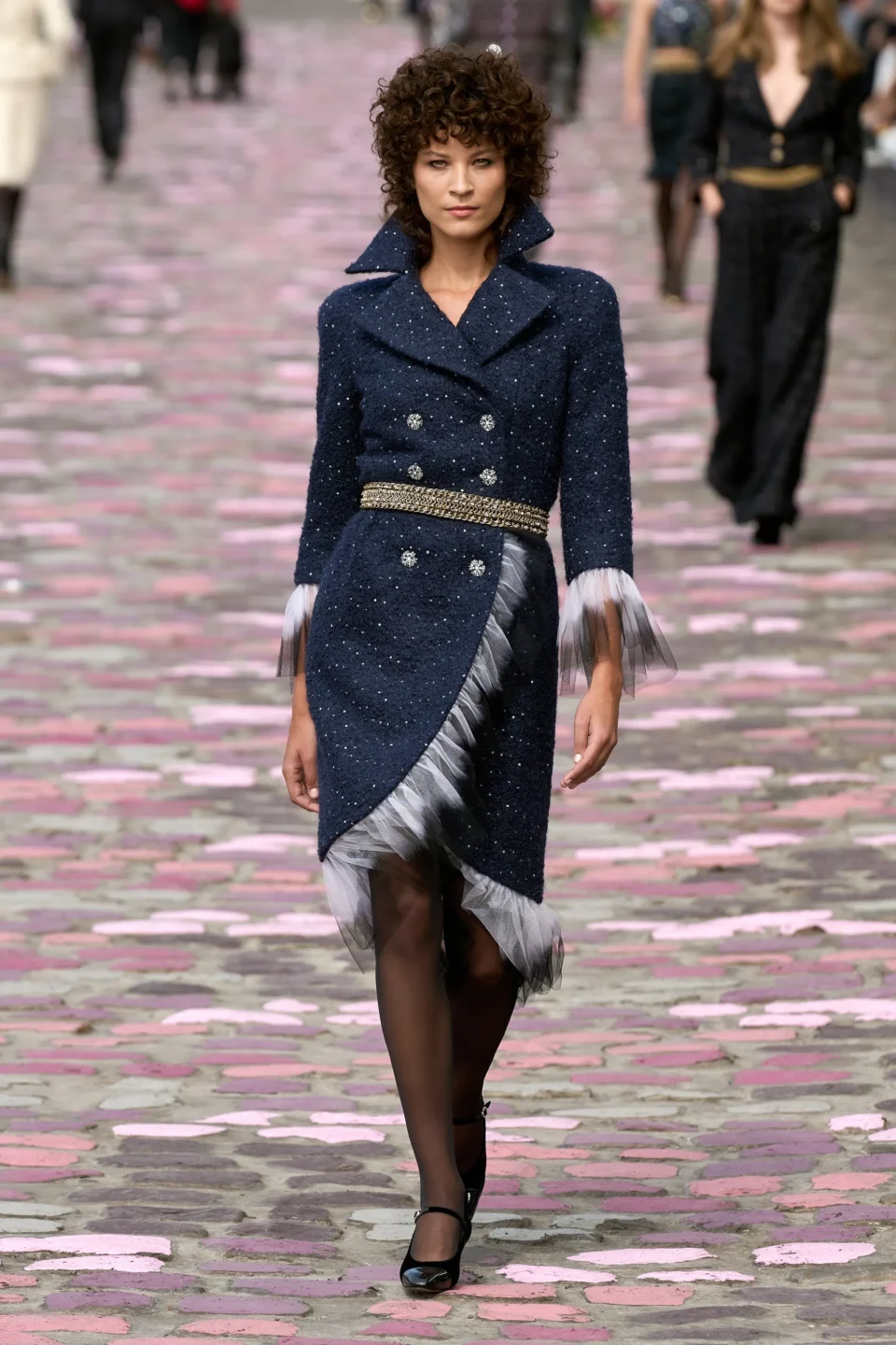 00011-chanel-fall-2023-couture-credit-gorunway
