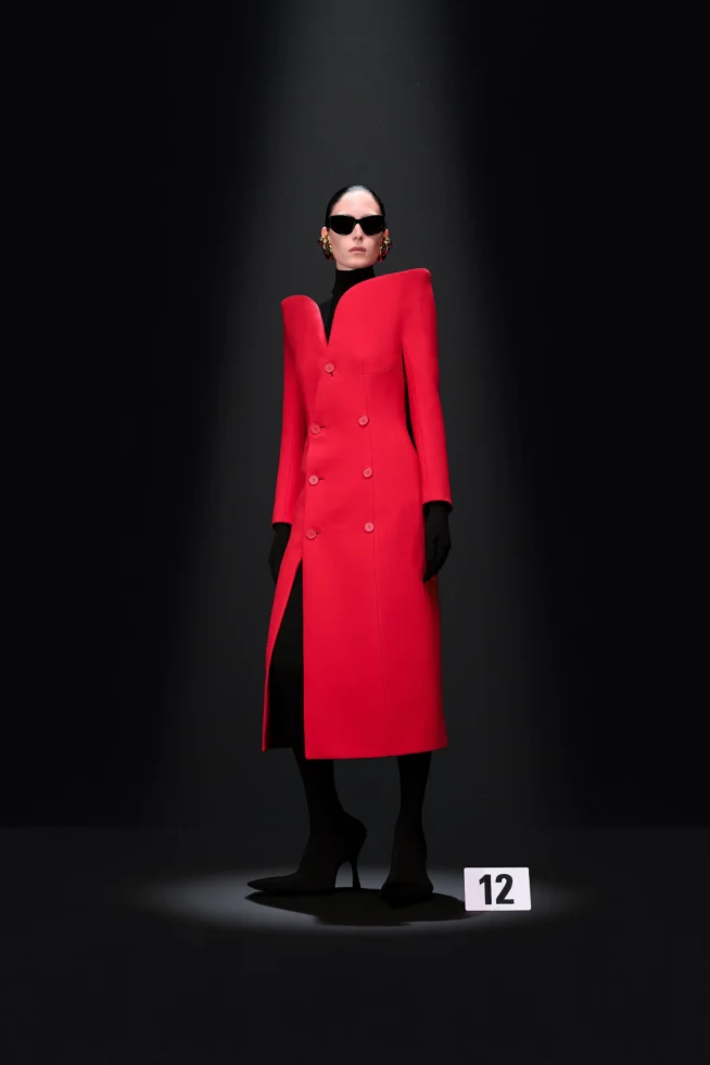 00012-balenciaga-fall-2023-couture-credit-gorunway