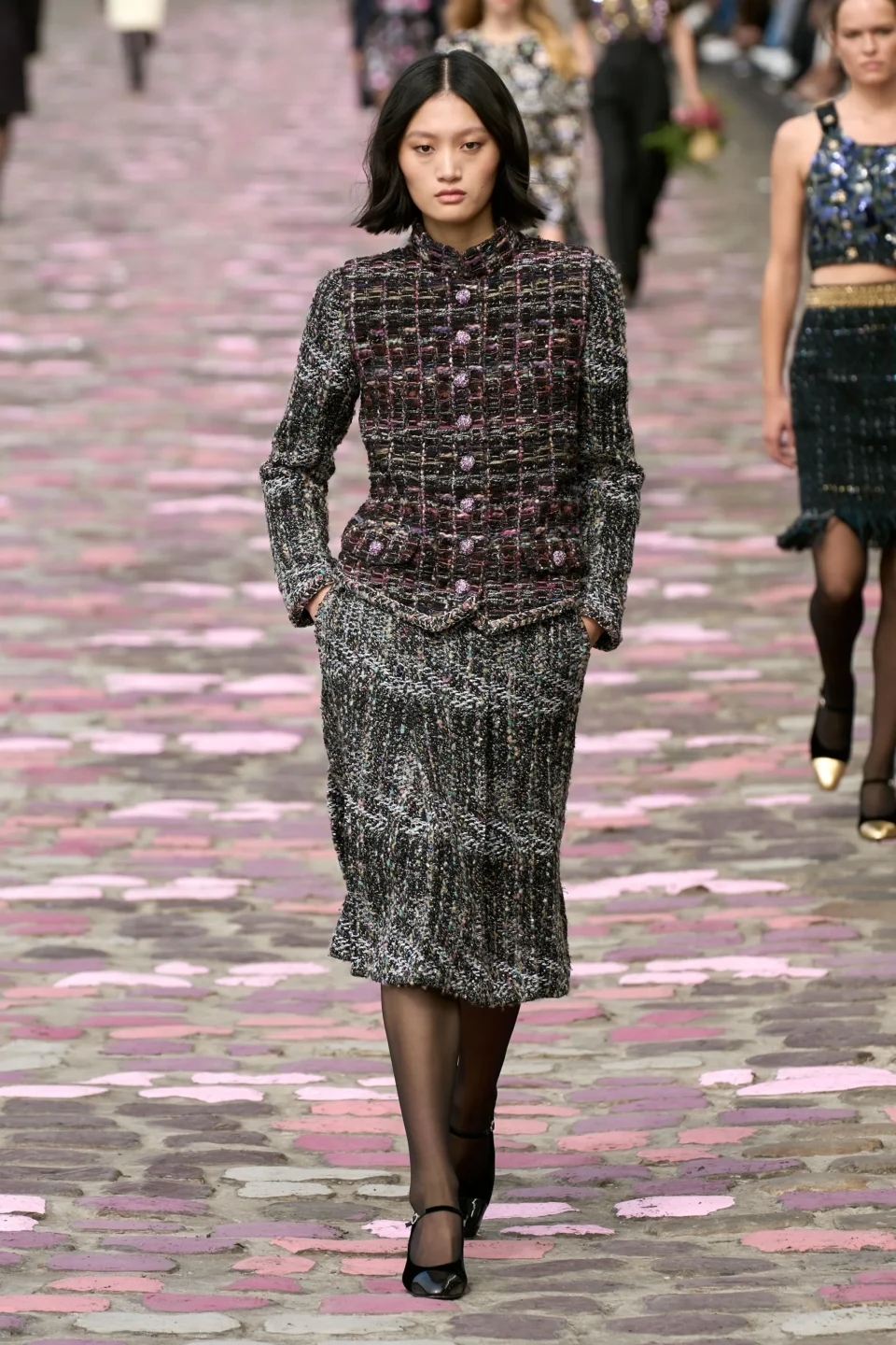 00013-chanel-fall-2023-couture-credit-gorunway