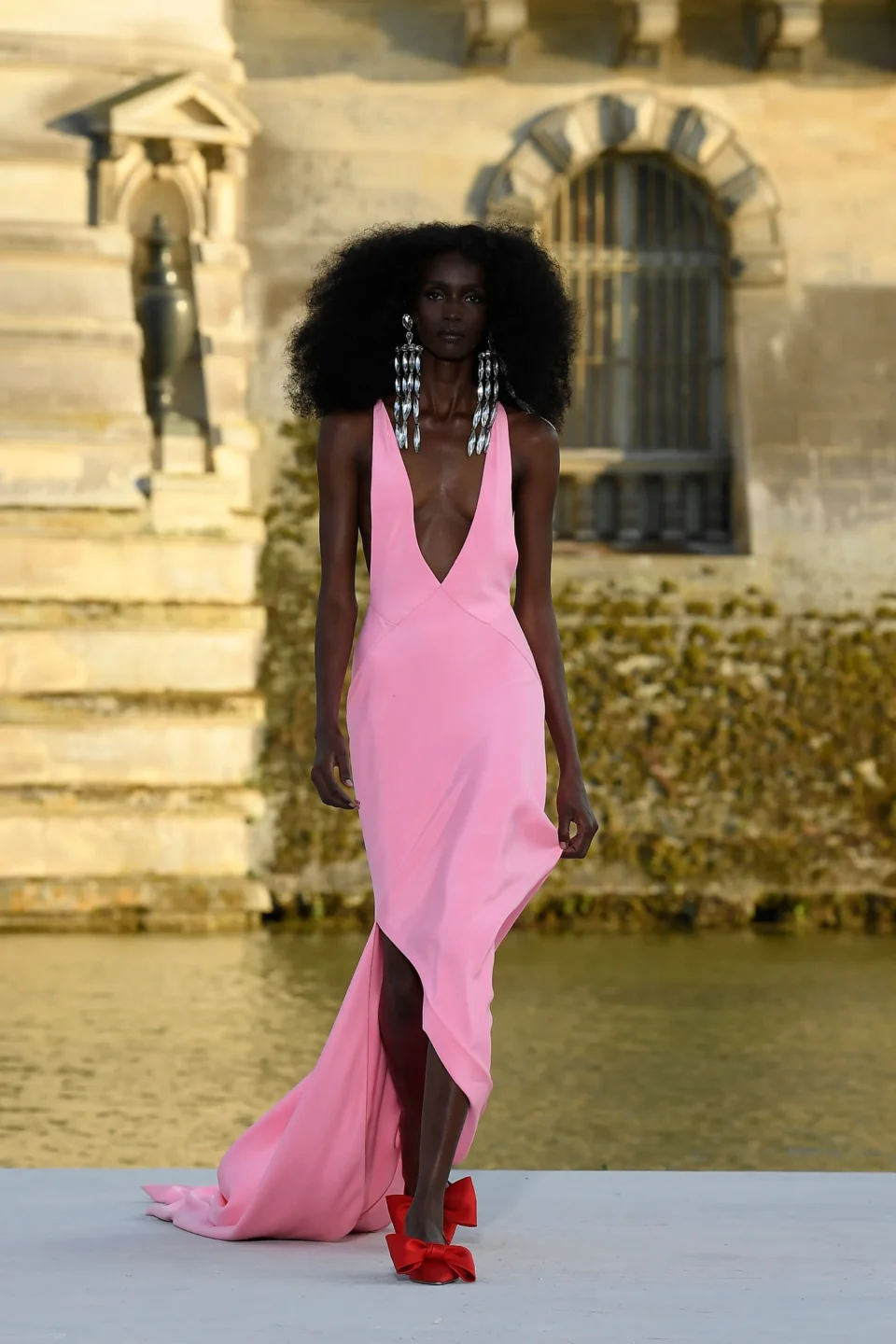 00019-valentino-fall-2023-couture-credit-brand