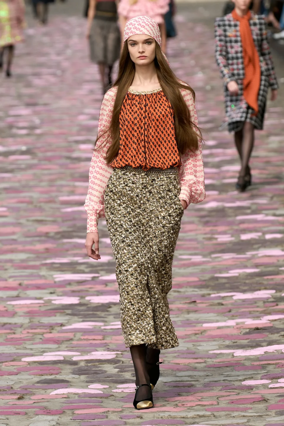 00024-chanel-fall-2023-couture-credit-gorunway