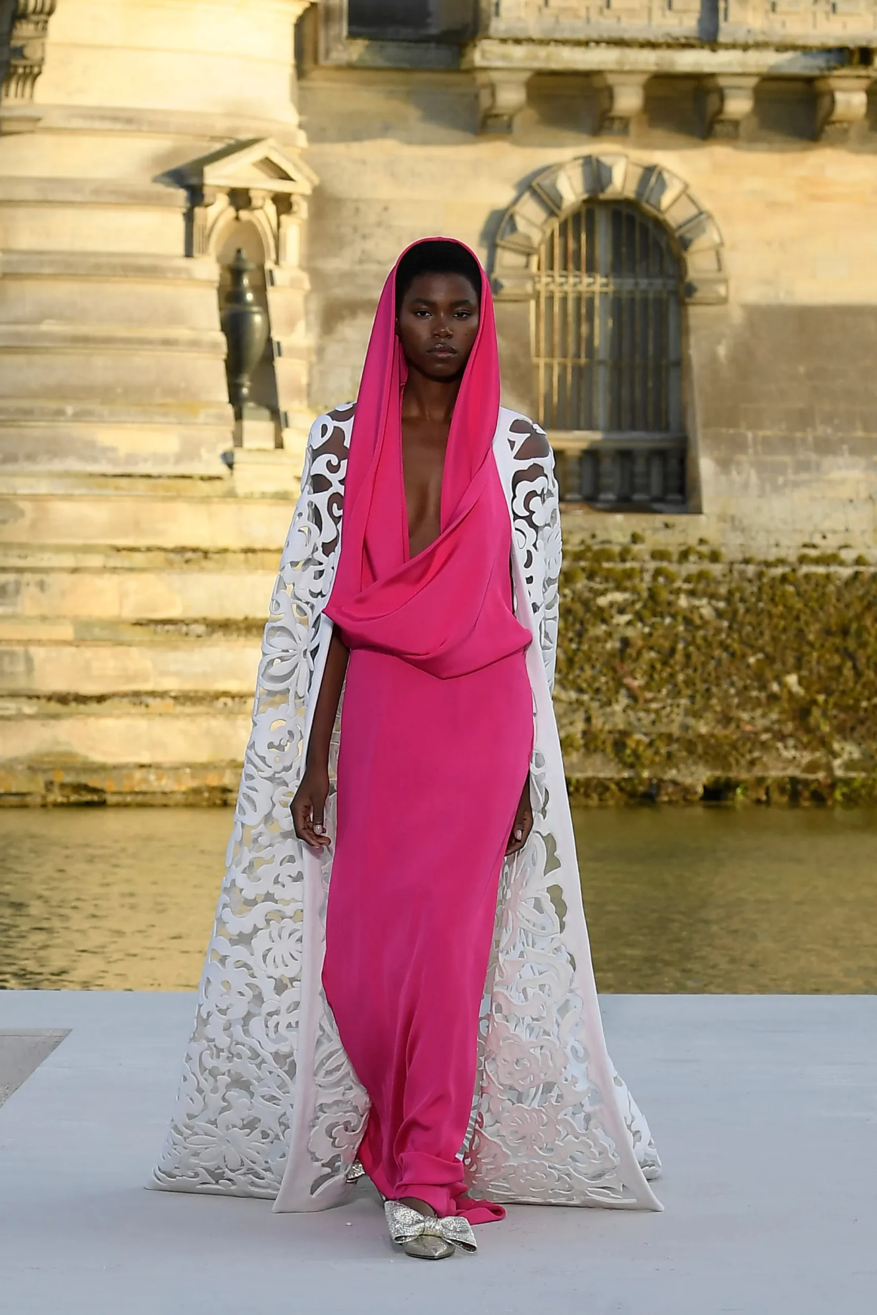 00025-valentino-fall-2023-couture-credit-brand
