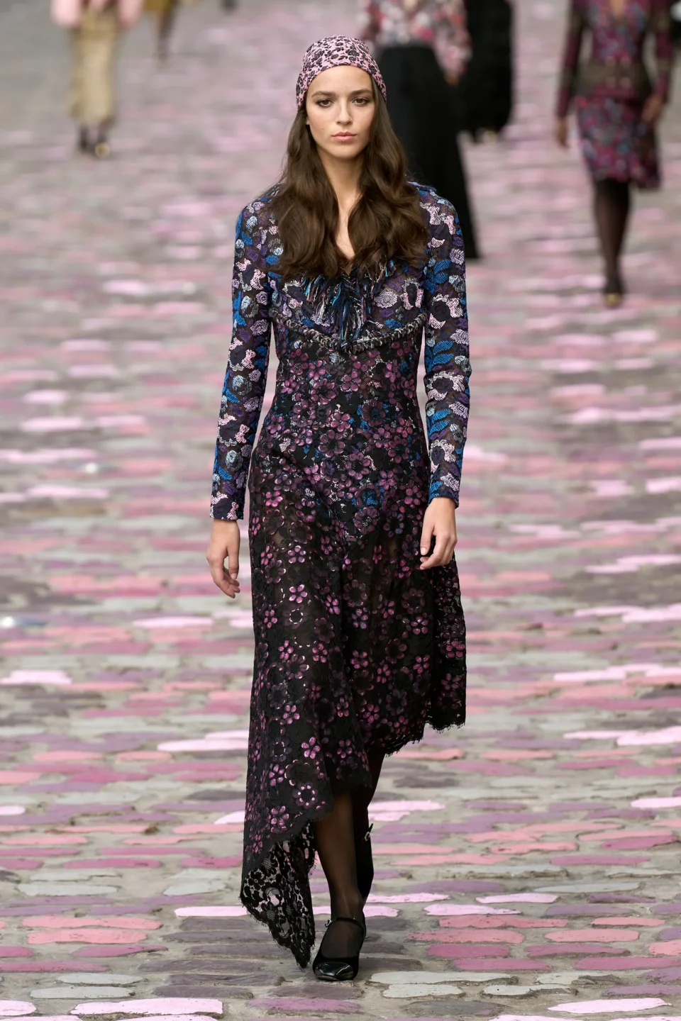 00029-chanel-fall-2023-couture-credit-gorunway