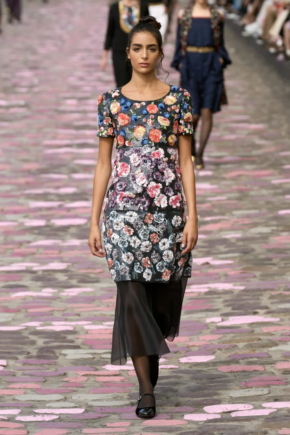 00035-chanel-fall-2023-couture-credit-gorunway