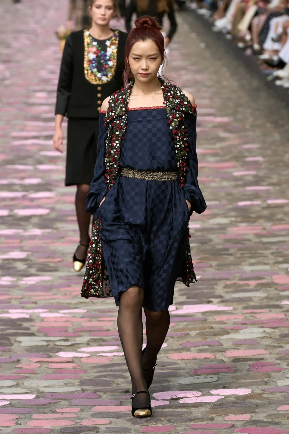 00036-chanel-fall-2023-couture-credit-gorunway