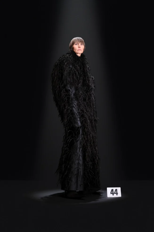 00044-balenciaga-fall-2023-couture-credit-gorunway