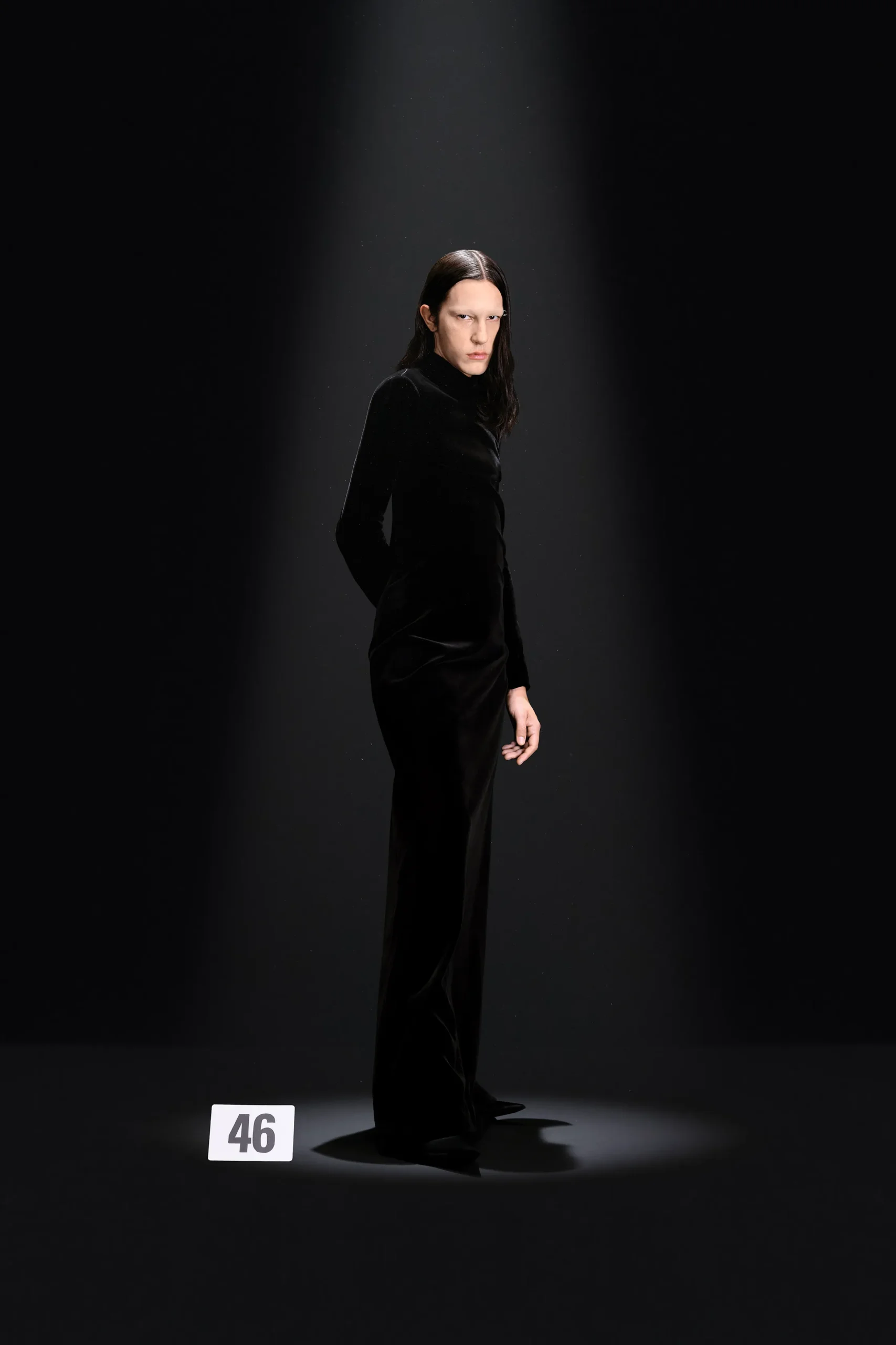 00046-balenciaga-fall-2023-couture-credit-gorunway
