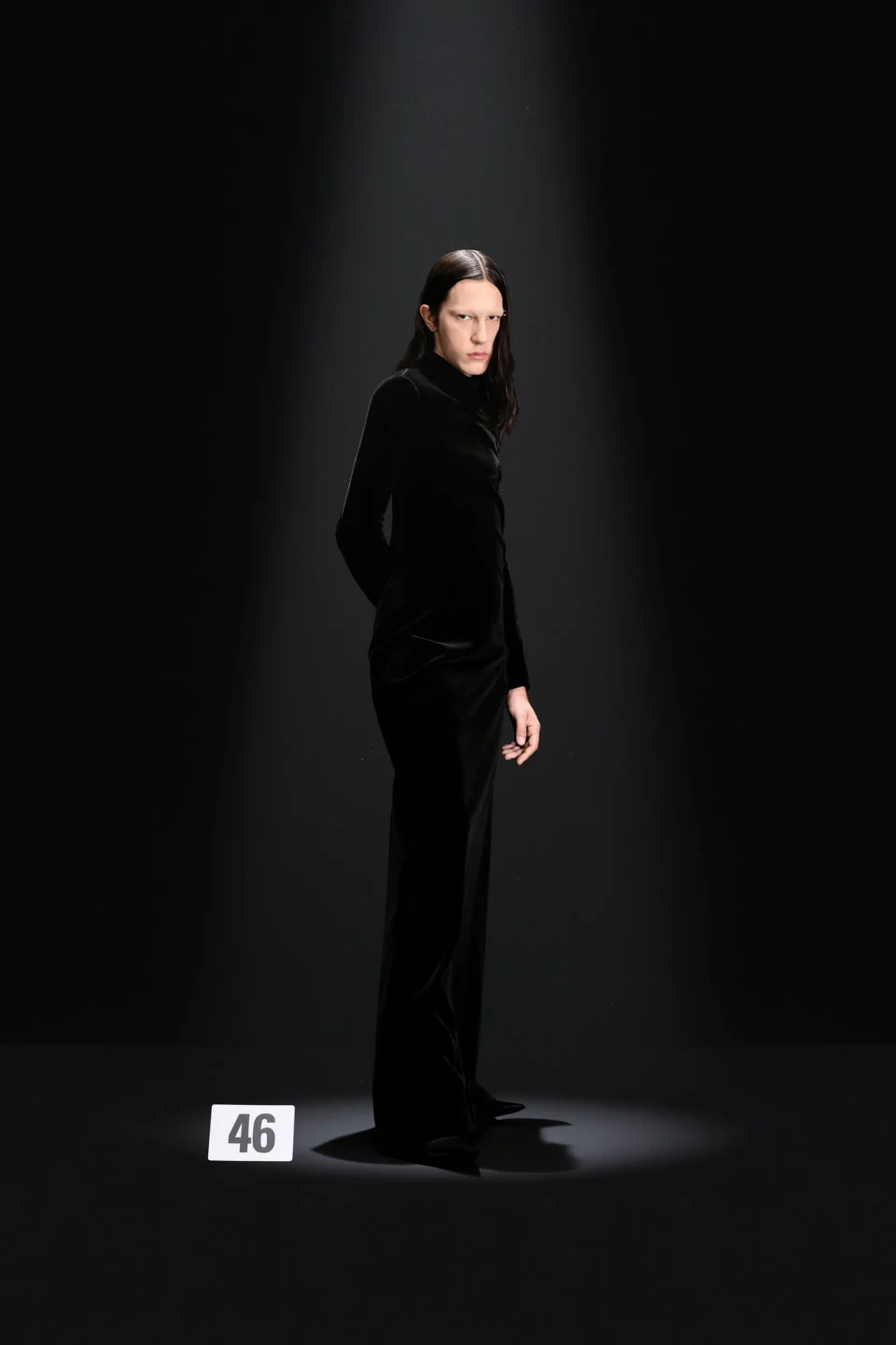 00046-balenciaga-fall-2023-couture-credit-gorunway