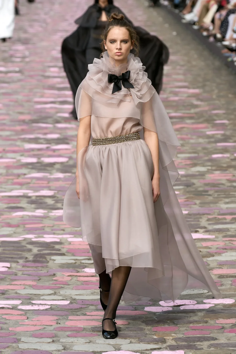 00046-chanel-fall-2023-couture-credit-gorunway