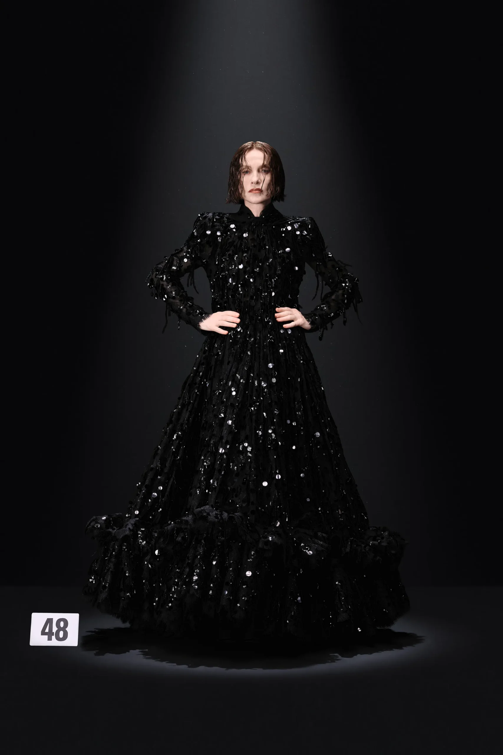 00048-balenciaga-fall-2023-couture-credit-gorunway