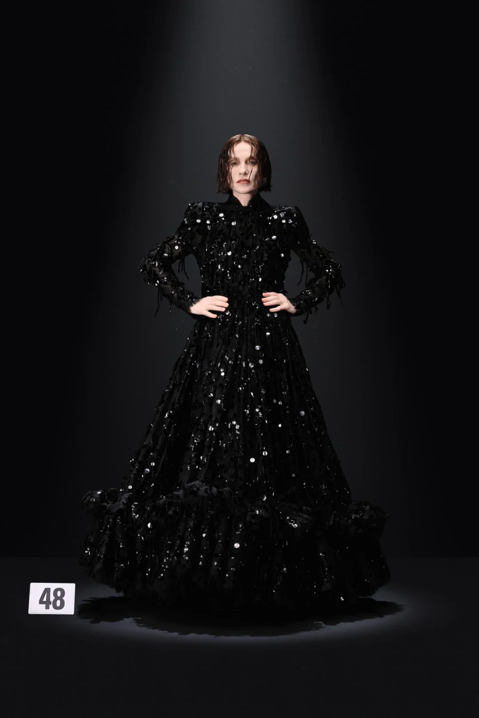 00048-balenciaga-fall-2023-couture-credit-gorunway