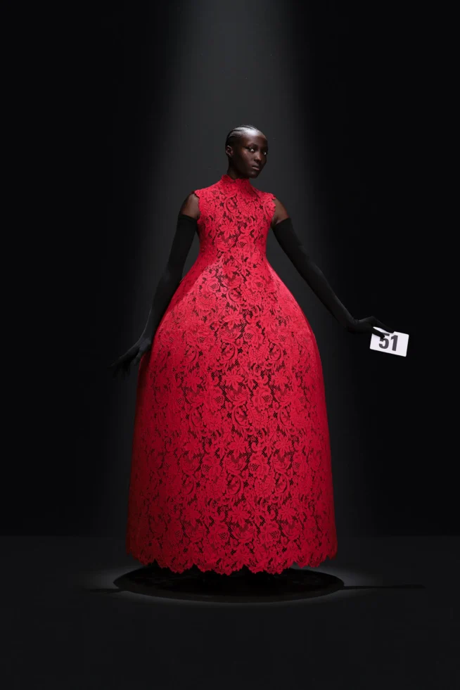 00051-balenciaga-fall-2023-couture-credit-gorunway