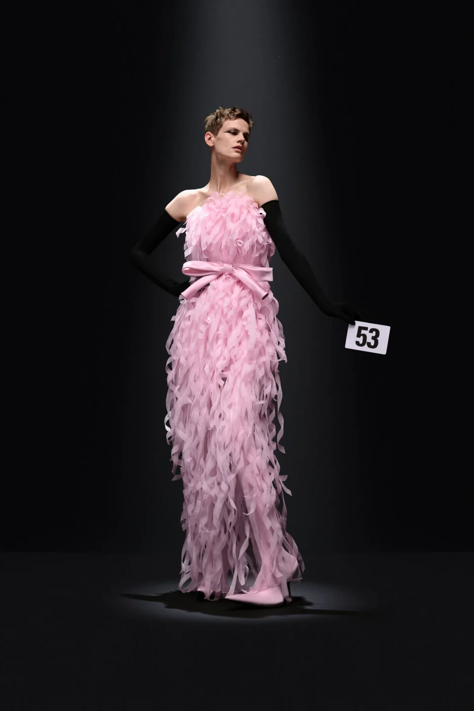 00053-balenciaga-fall-2023-couture-credit-gorunway