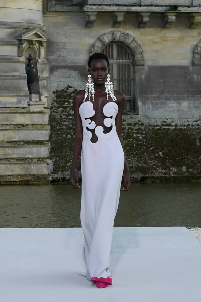 00054-valentino-fall-2023-couture-credit-brand